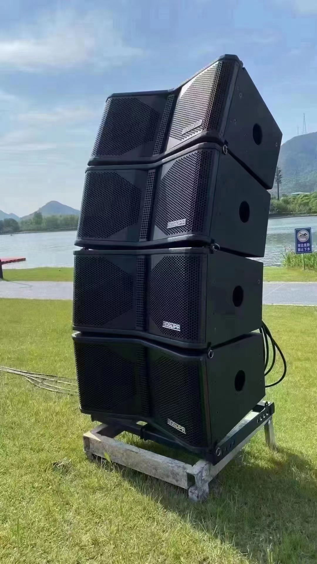 /uploads/image/2023/11/22/line-array-speaker-1.jpg