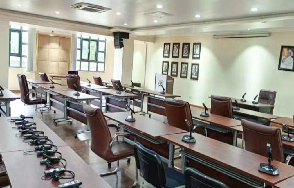 Sistema de conferencias 5G WiFi para la sala de conferencias del Ministerio de Relaciones Exteriores en Uganda
