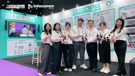 Reuniéndose con nuestro distribuidor tailandés @ InfoComm Asia 2024